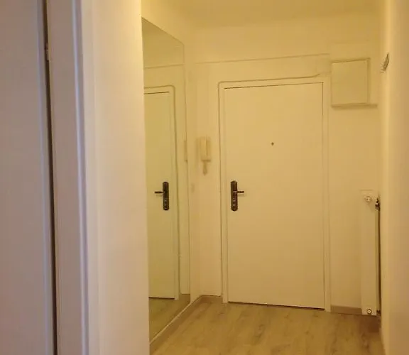 Apartment Apartment Opera *